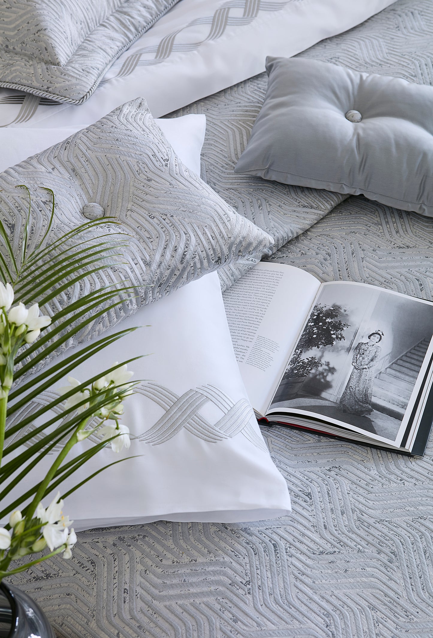Monica Bedspread